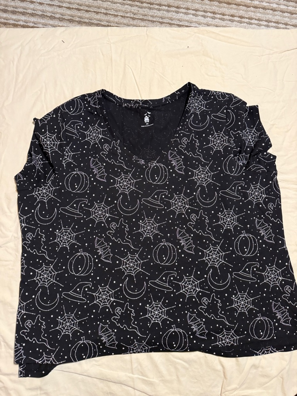 Women’s 3x Halloween Graphic Tee Bundle - Picture 6 of 7